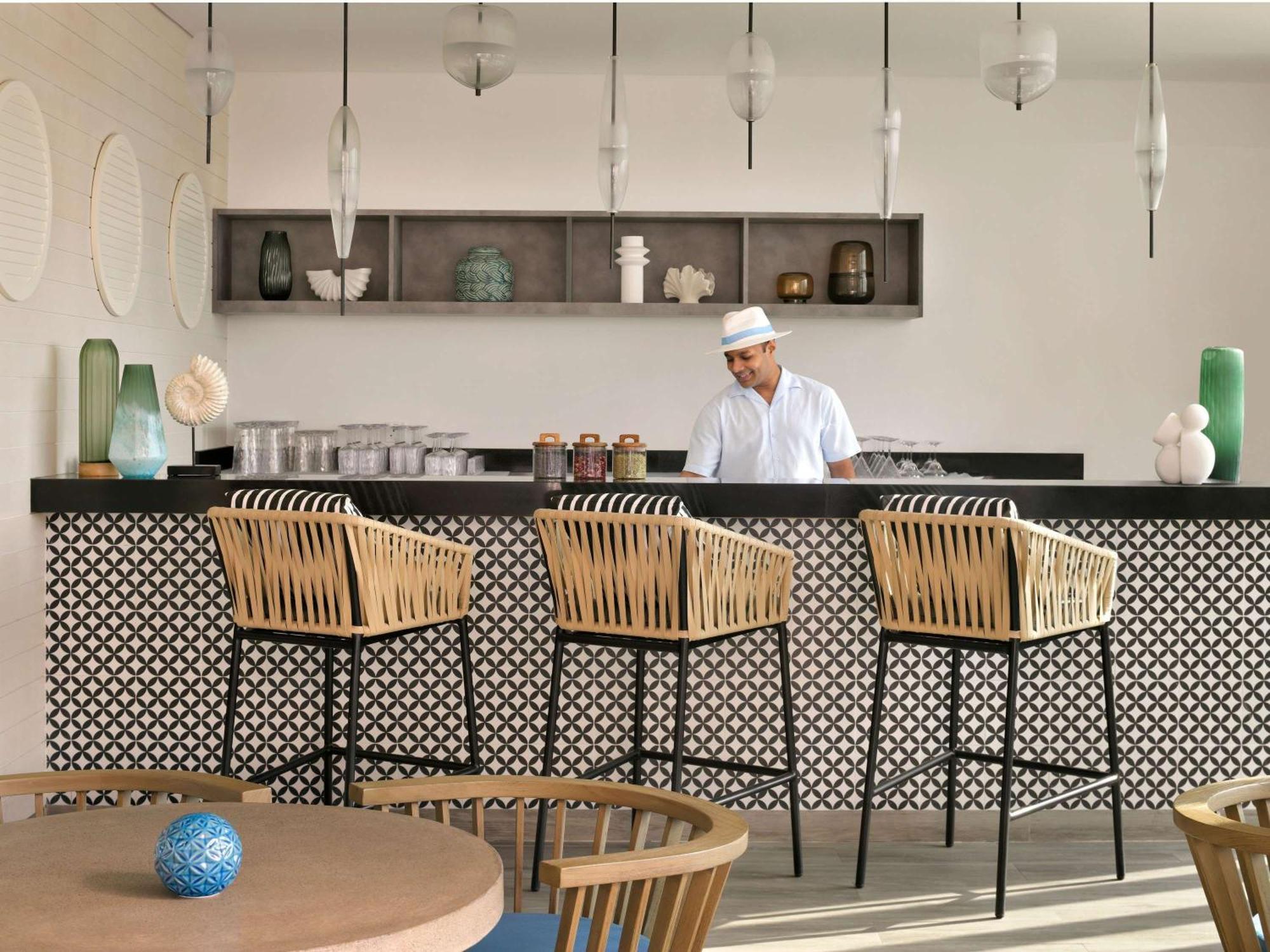 Mercure Dubai Deira Exterior photo