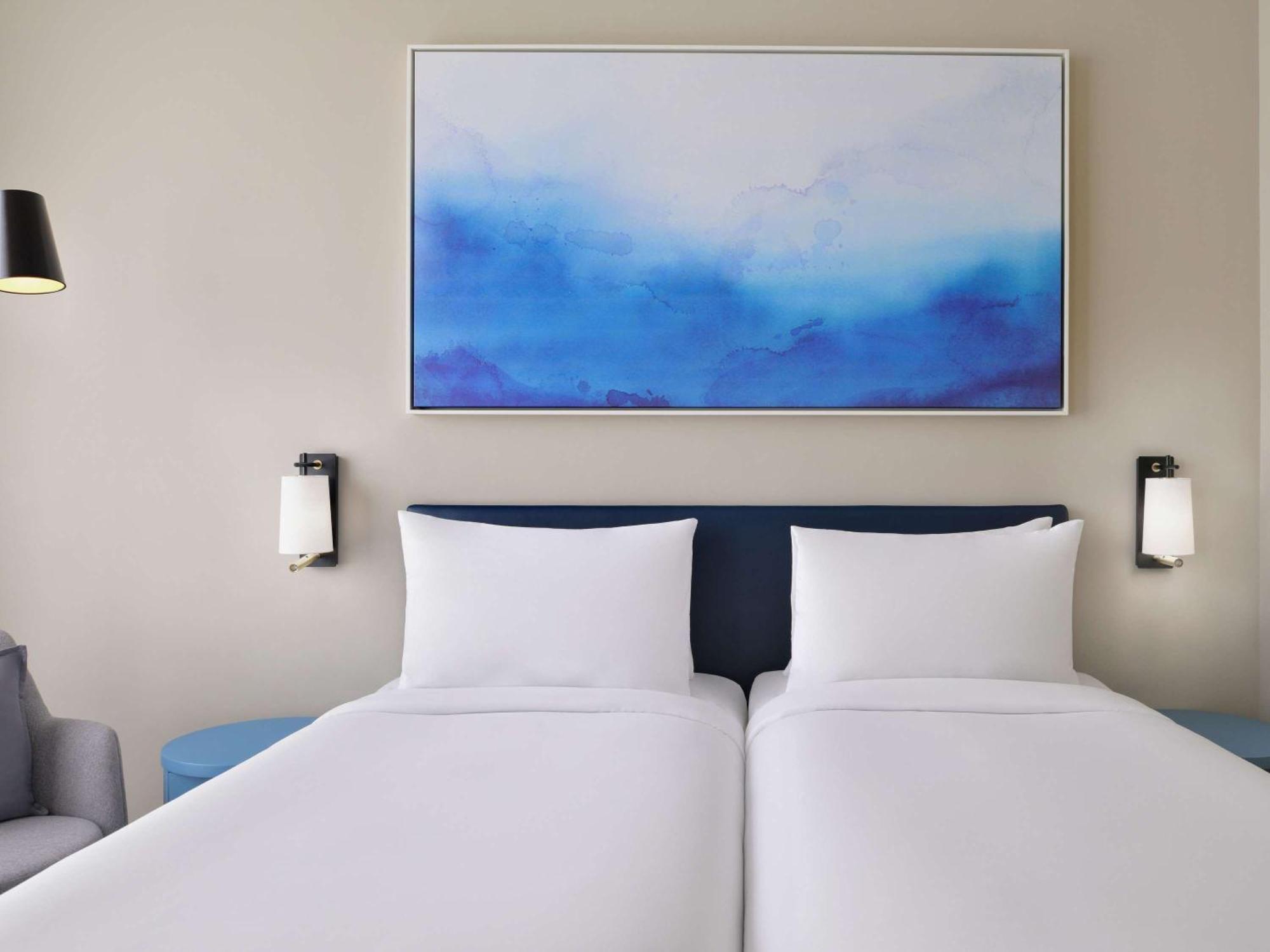 Mercure Dubai Deira Exterior photo