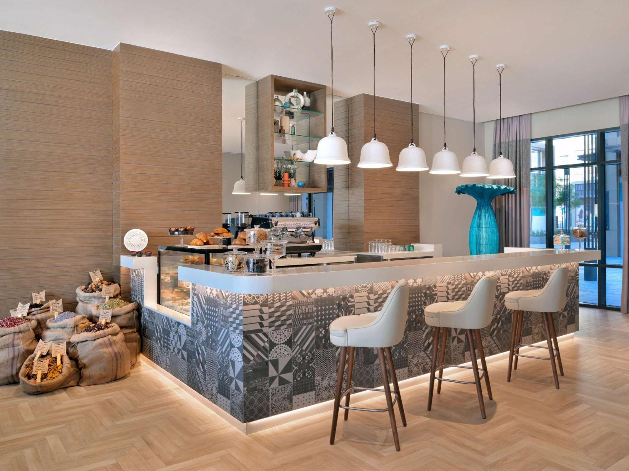 Mercure Dubai Deira Exterior photo