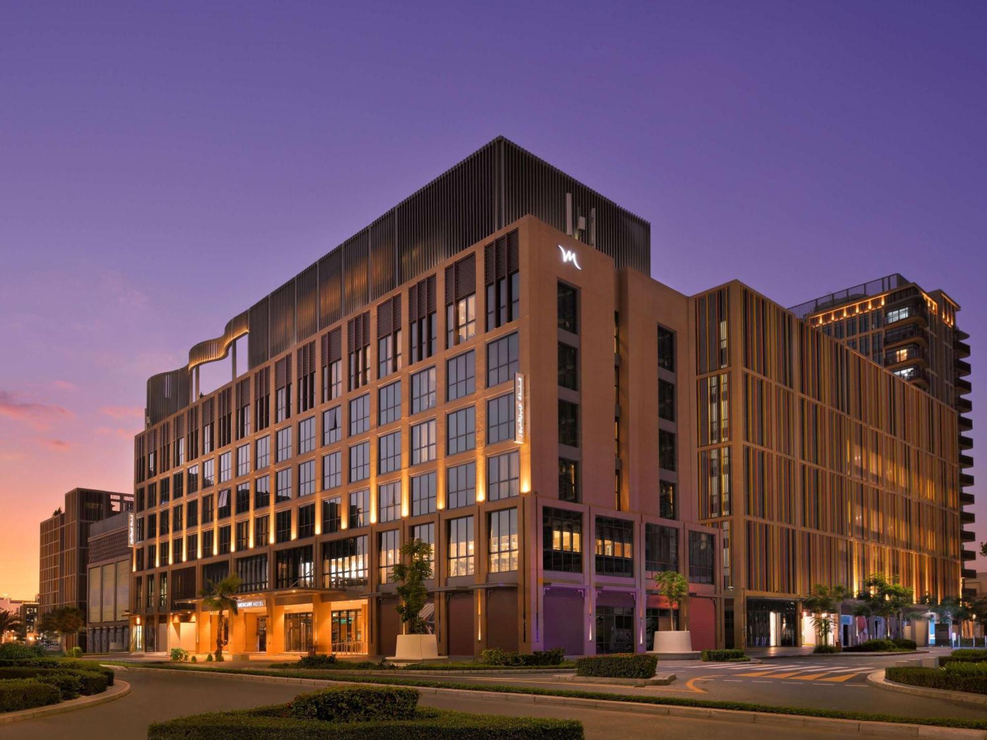 Mercure Dubai Deira Exterior photo