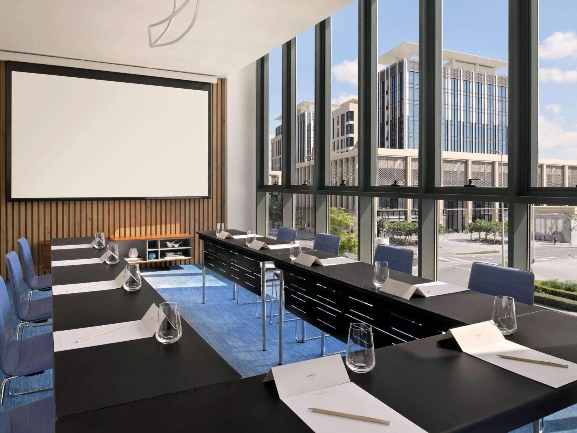 Mercure Dubai Deira Exterior photo