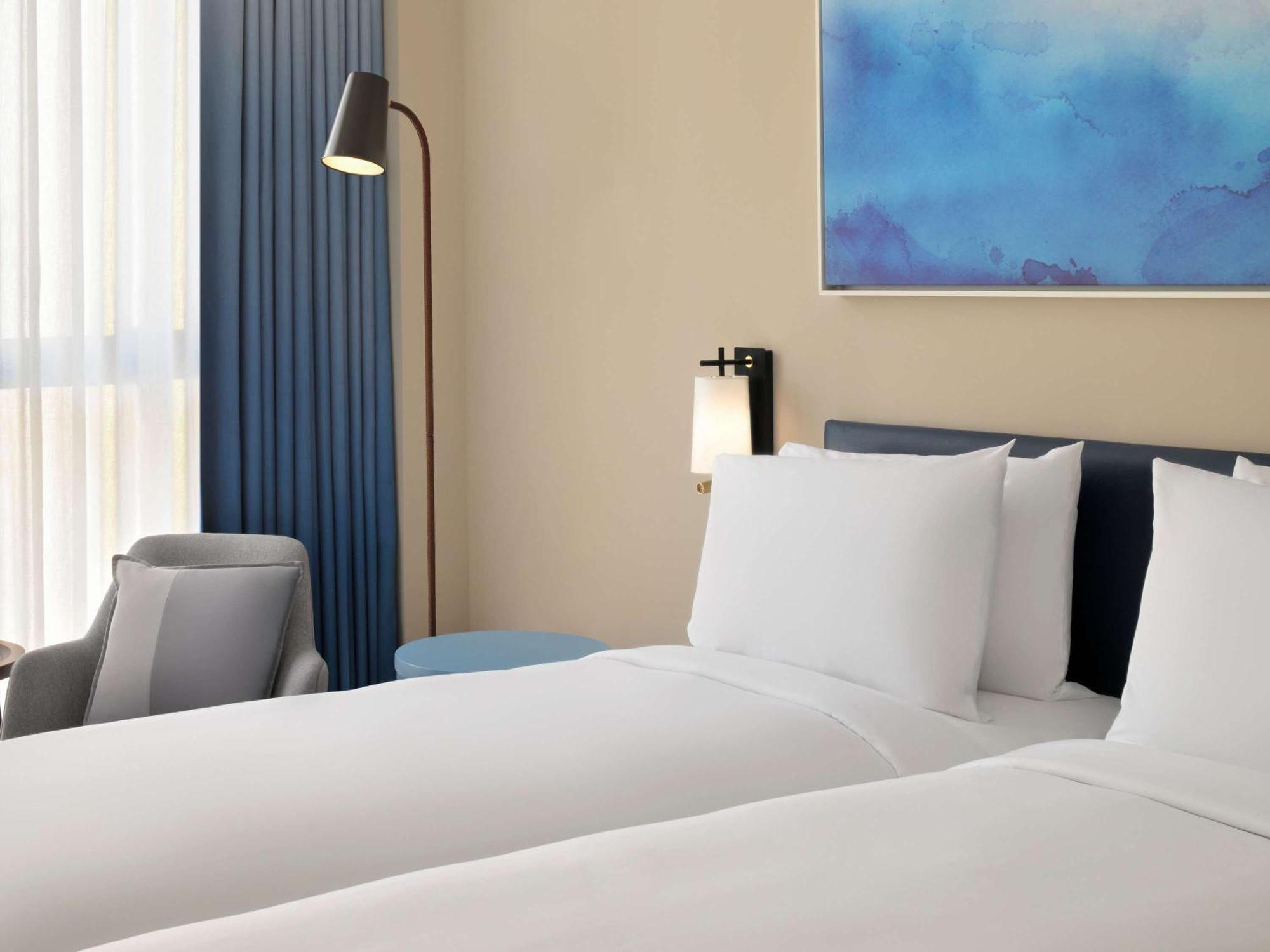 Mercure Dubai Deira Exterior photo